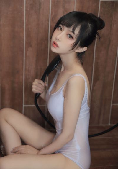 美女靠比视频